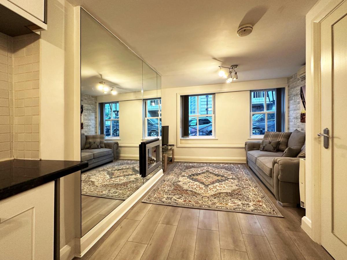Chic Apartment In Mayfair London Exterior foto
